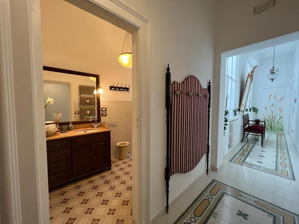 Lux Domus Apartment Bari Exteriör bild